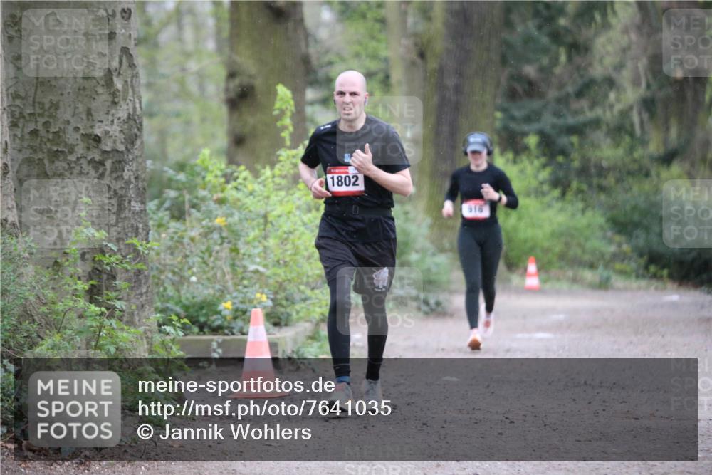 13.04.2025 - Hammer Lauf Jannik Wohlers http://msf.ph/oto/7641035 13.04.2025 12:08:02 Laufen 1802, 916 meine-sportfotos.de