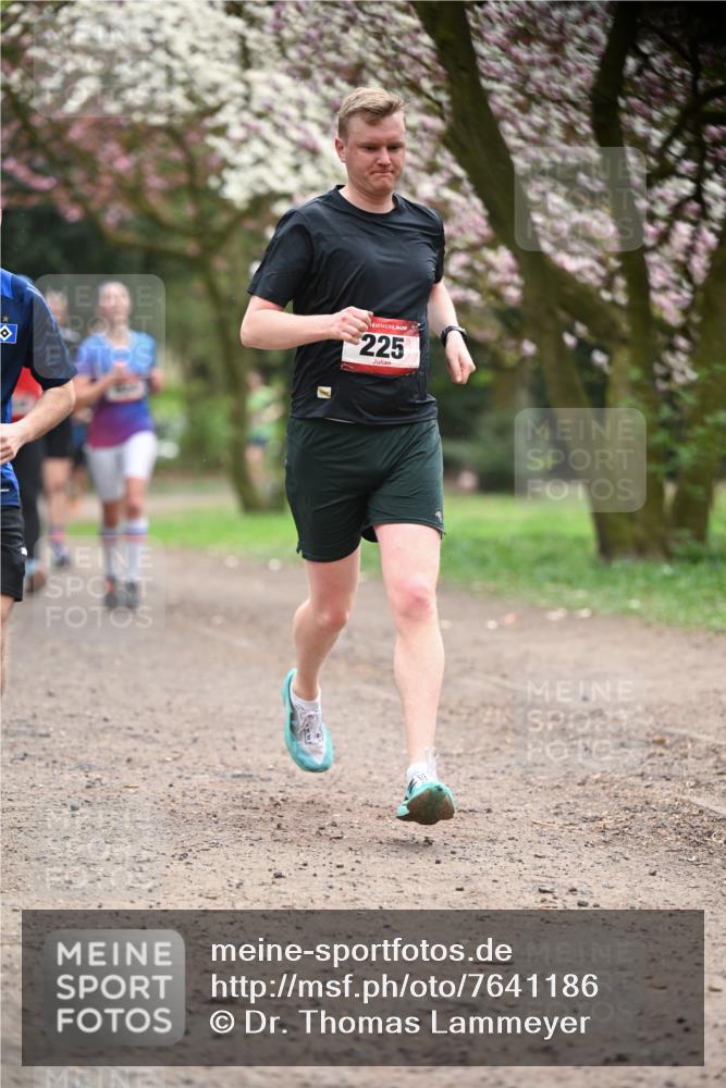 13.04.2025 - Hammer Lauf Dr. Thomas Lammeyer http://msf.ph/oto/7641186 13.04.2025 10:10:01 Laufen 225 meine-sportfotos.de