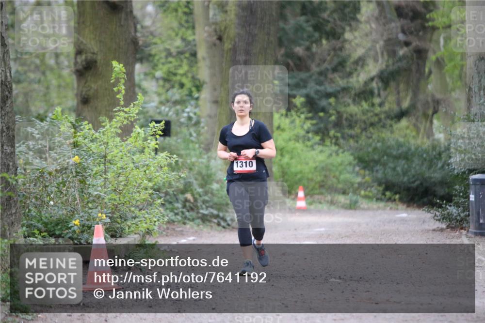 13.04.2025 - Hammer Lauf Jannik Wohlers http://msf.ph/oto/7641192 13.04.2025 12:06:55 Laufen 1310 meine-sportfotos.de