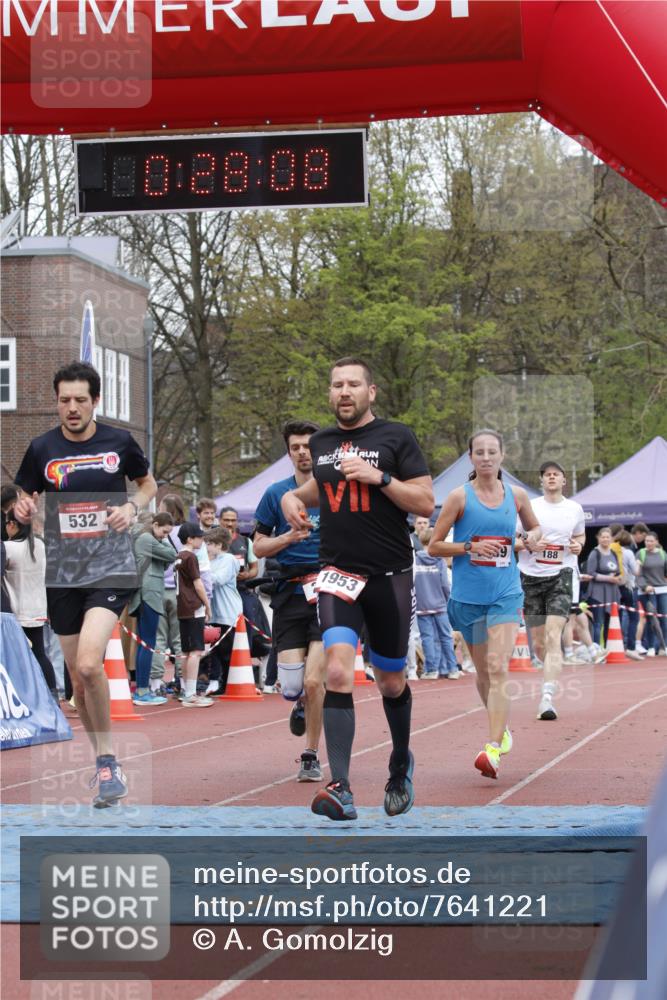 13.04.2025 - Hammer Lauf A. Gomolzig http://msf.ph/oto/7641221 13.04.2025 11:28:07 Ziel 188, 221, 532, 1953, 1989 meine-sportfotos.de