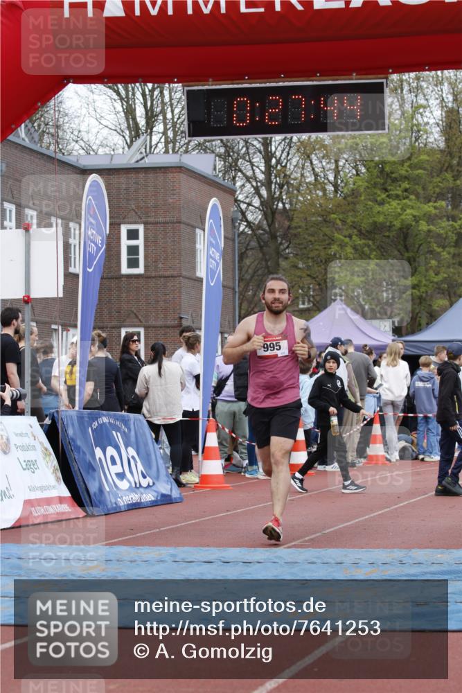 13.04.2025 - Hammer Lauf A. Gomolzig http://msf.ph/oto/7641253 13.04.2025 11:27:43 Ziel 233, 995, 1371 meine-sportfotos.de