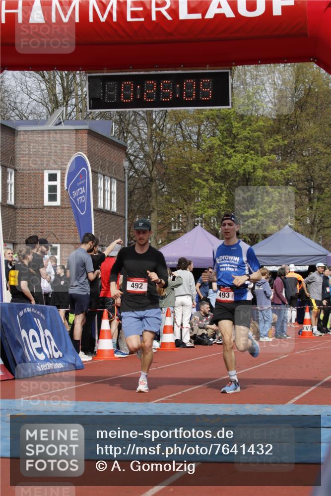 13.04.2025 - Hammer Lauf A. Gomolzig http://msf.ph/oto/7641432 13.04.2025 11:25:03 Ziel 452, 492, 493 meine-sportfotos.de