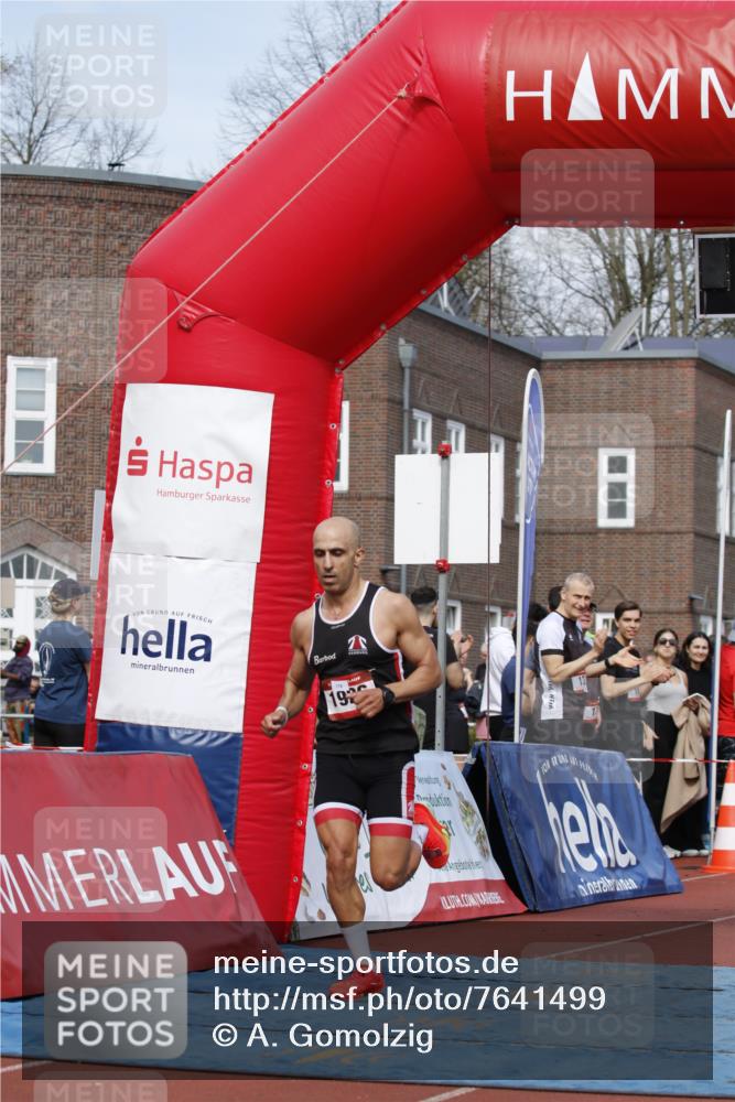 13.04.2025 - Hammer Lauf A. Gomolzig http://msf.ph/oto/7641499 13.04.2025 11:22:39 Ziel 1926 meine-sportfotos.de