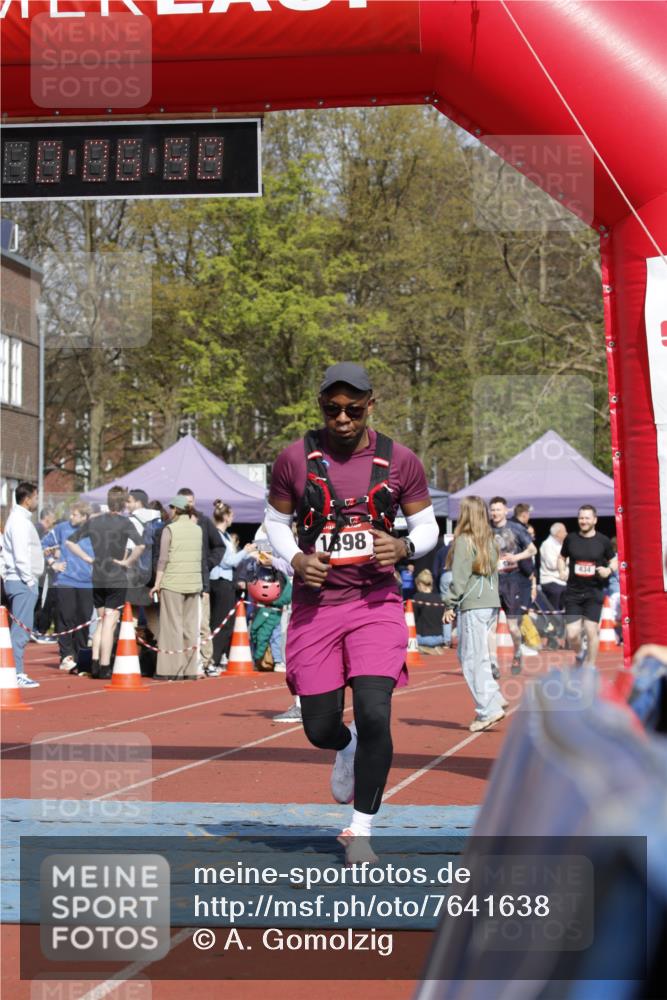 13.04.2025 - Hammer Lauf A. Gomolzig http://msf.ph/oto/7641638 13.04.2025 11:06:57 Ziel 229, 1898 meine-sportfotos.de
