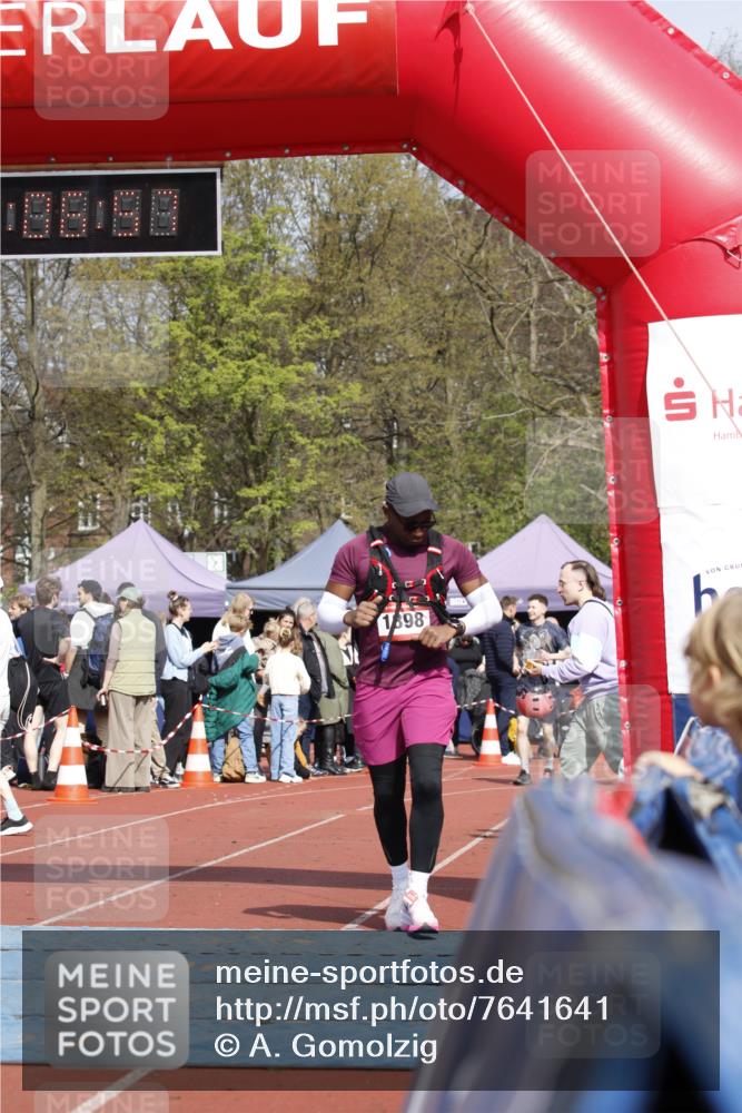 13.04.2025 - Hammer Lauf A. Gomolzig http://msf.ph/oto/7641641 13.04.2025 11:06:57 Ziel 229, 1898 meine-sportfotos.de