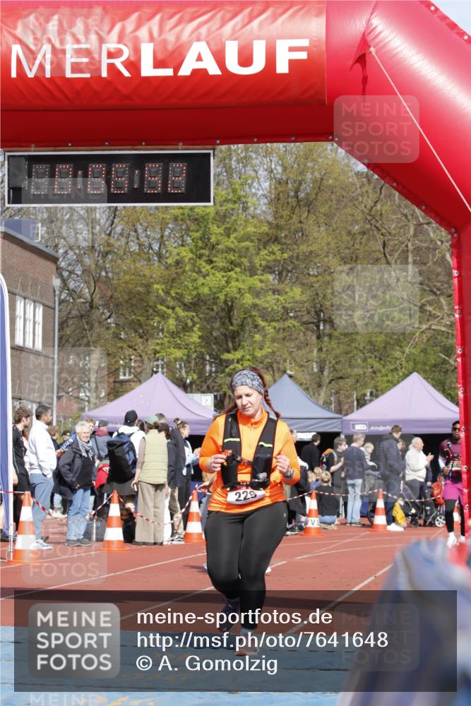 13.04.2025 - Hammer Lauf A. Gomolzig http://msf.ph/oto/7641648 13.04.2025 11:06:52 Ziel 229, 604, 1898 meine-sportfotos.de