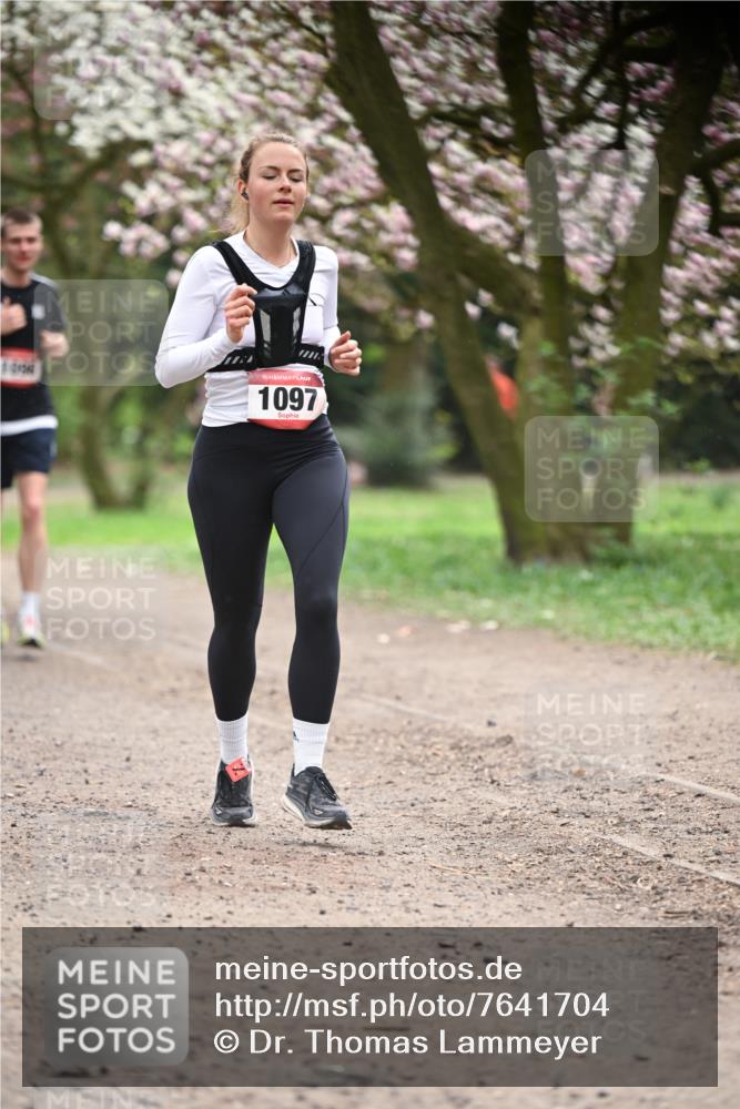 13.04.2025 - Hammer Lauf Dr. Thomas Lammeyer http://msf.ph/oto/7641704 13.04.2025 10:10:37 Laufen 15, 1097 meine-sportfotos.de