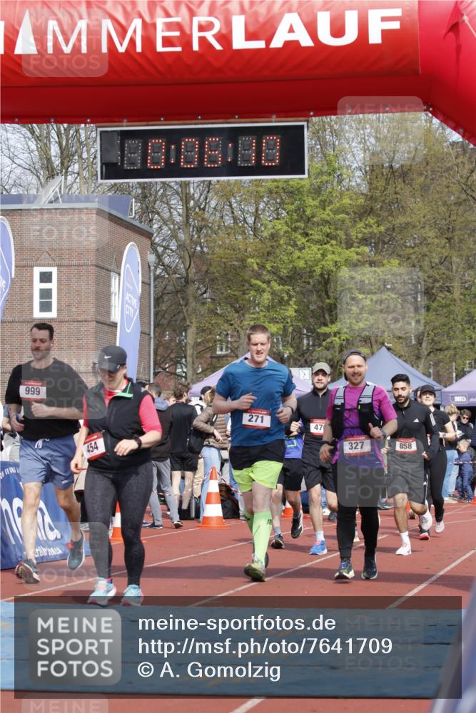 13.04.2025 - Hammer Lauf A. Gomolzig http://msf.ph/oto/7641709 13.04.2025 11:06:09 Ziel 20, 21, 160, 177, 271, 327, 454, 476, 479, 566, 737, 858, 1702, 1802, 1950 meine-sportfotos.de