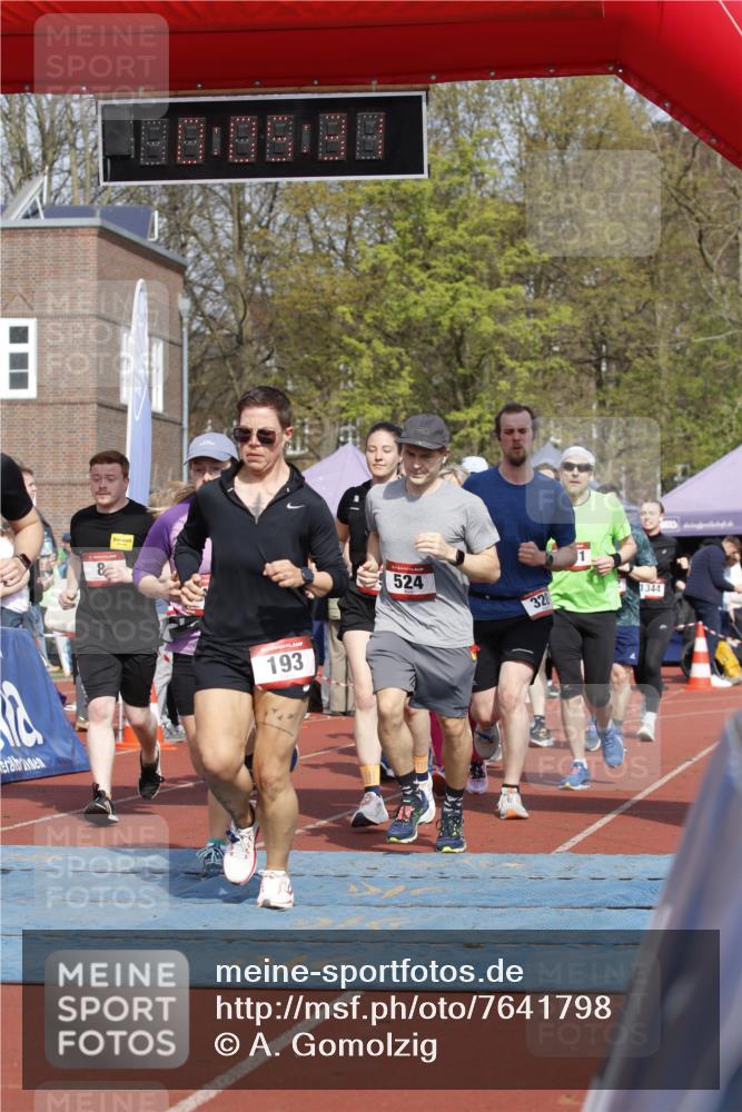 13.04.2025 - Hammer Lauf A. Gomolzig http://msf.ph/oto/7641798 13.04.2025 11:05:30 Ziel 2, 7, 8, 174, 187, 193, 231, 251, 252, 287, 302, 320, 459, 482, 502, 524, 552, 571, 572, 599, 685, 1125, 1331, 1344, 1772, 1808, 1810 meine-sportfotos.de