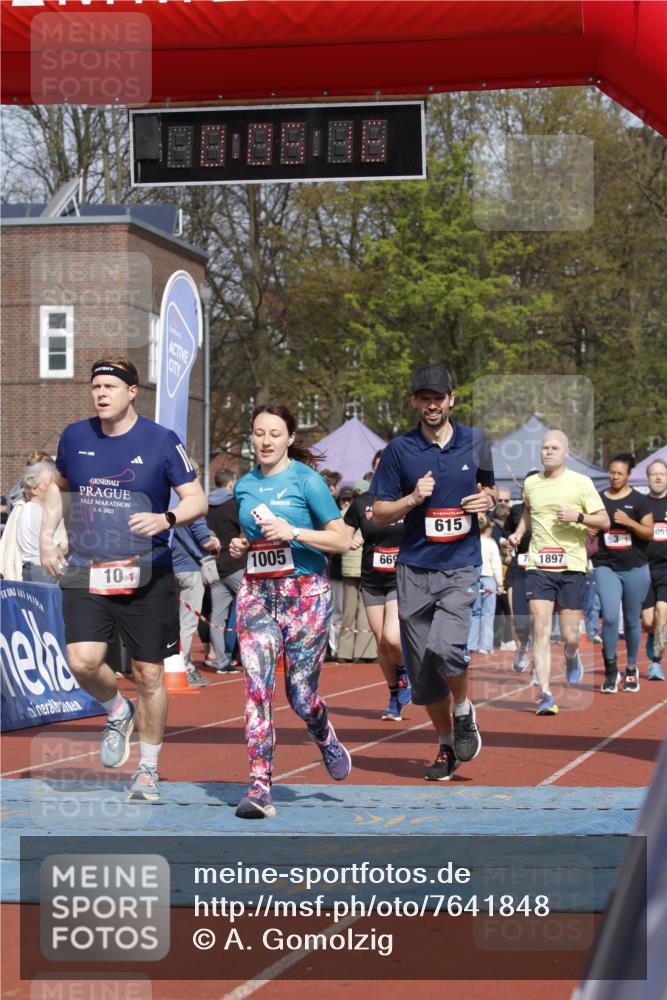 13.04.2025 - Hammer Lauf A. Gomolzig http://msf.ph/oto/7641848 13.04.2025 11:05:15 Ziel 3, 10, 103, 109, 615, 617, 669, 738, 897, 1051, 1086, 1375, 1776, 1897, 1931 meine-sportfotos.de