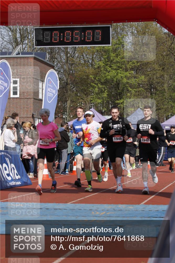 13.04.2025 - Hammer Lauf A. Gomolzig http://msf.ph/oto/7641868 13.04.2025 11:05:06 Ziel 103, 109, 218, 232, 414, 432, 444, 693, 704, 705, 917, 923, 929, 1341, 1375, 1819, 1921, 1946, 1947 meine-sportfotos.de