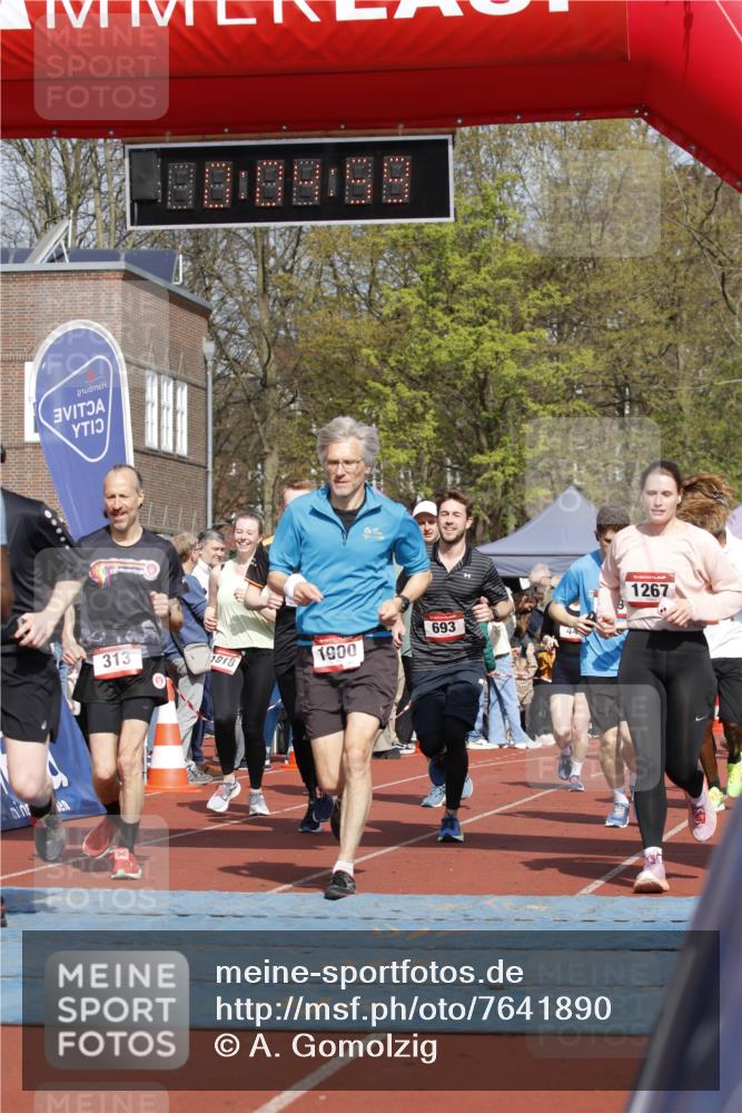 13.04.2025 - Hammer Lauf A. Gomolzig http://msf.ph/oto/7641890 13.04.2025 11:04:58 Ziel 1, 178, 218, 232, 313, 384, 432, 444, 630, 654, 693, 704, 705, 917, 929, 986, 1002, 1267, 1819, 1900, 1921, 1930 meine-sportfotos.de
