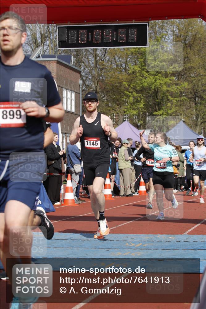 13.04.2025 - Hammer Lauf A. Gomolzig http://msf.ph/oto/7641913 13.04.2025 11:04:51 Ziel 1, 6, 178, 273, 322, 384, 514, 630, 654, 874, 950, 986, 1896, 1898, 1899, 1930, 1951 meine-sportfotos.de