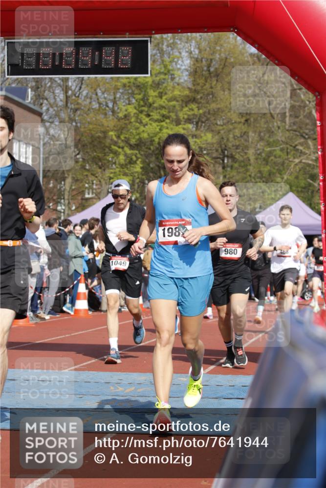 13.04.2025 - Hammer Lauf A. Gomolzig http://msf.ph/oto/7641944 13.04.2025 11:04:41 Ziel 6, 9, 15, 18, 161, 221, 468, 532, 670, 730, 950, 980, 1049, 1139, 1258, 1784, 1898, 1953, 1954, 1989 meine-sportfotos.de