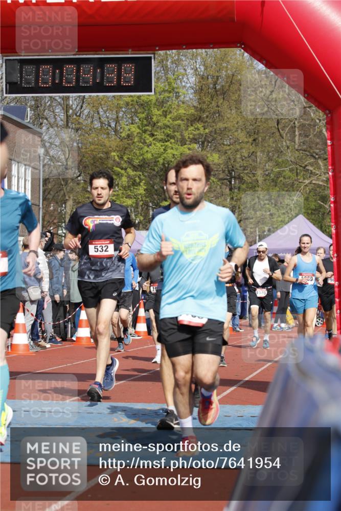 13.04.2025 - Hammer Lauf A. Gomolzig http://msf.ph/oto/7641954 13.04.2025 11:04:37 Ziel 9, 15, 18, 161, 188, 221, 532, 579, 609, 628, 670, 730, 980, 1049, 1139, 1784, 1953, 1954, 1989 meine-sportfotos.de