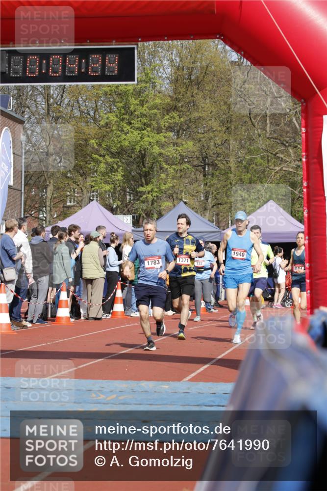 13.04.2025 - Hammer Lauf A. Gomolzig http://msf.ph/oto/7641990 13.04.2025 11:04:23 Ziel 14, 227, 250, 601, 732, 1173, 1174, 1184, 1371, 1783, 1940 meine-sportfotos.de