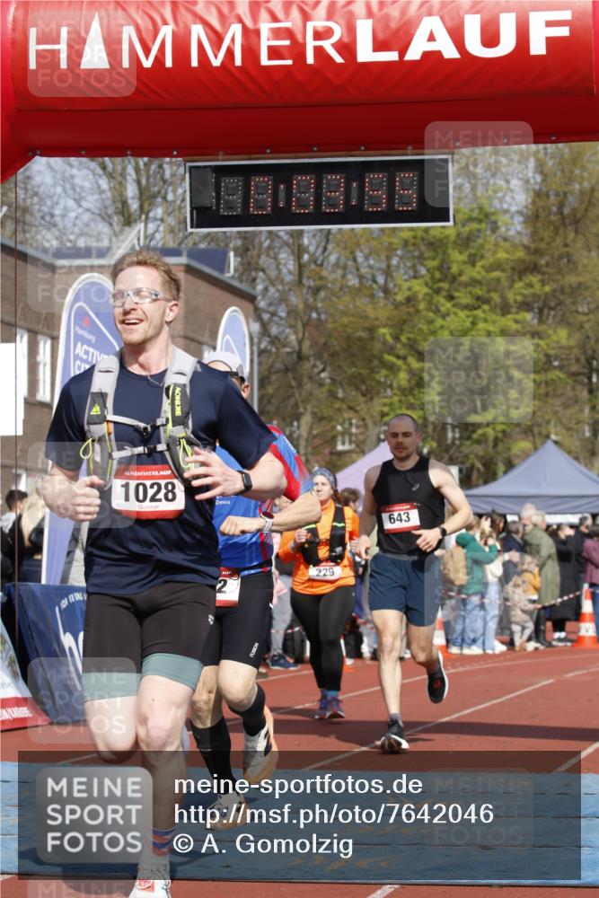13.04.2025 - Hammer Lauf A. Gomolzig http://msf.ph/oto/7642046 13.04.2025 11:03:54 Ziel 5, 229, 234, 312, 469, 643, 770, 1028, 1044, 1310, 1837, 1941 meine-sportfotos.de