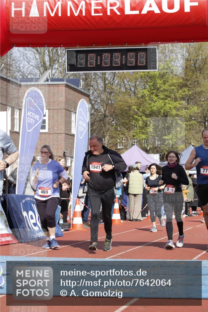 13.04.2025 - Hammer Lauf A. Gomolzig http://msf.ph/oto/7642064 13.04.2025 11:03:49 Ziel 5, 119, 172, 177, 234, 312, 319, 442, 452, 469, 476, 479, 643, 770, 858, 1028, 1044, 1151, 1310, 1802, 1837, 1937, 1941, 1958 meine-sportfotos.de
