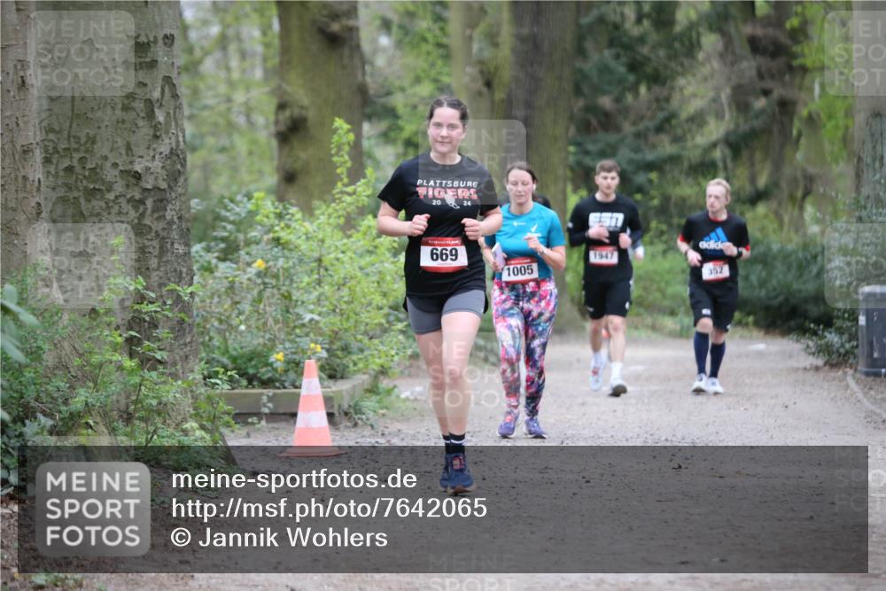 13.04.2025 - Hammer Lauf Jannik Wohlers http://msf.ph/oto/7642065 13.04.2025 12:02:55 Laufen 20, 24, 669, 1005, 557, 1947, 352 meine-sportfotos.de