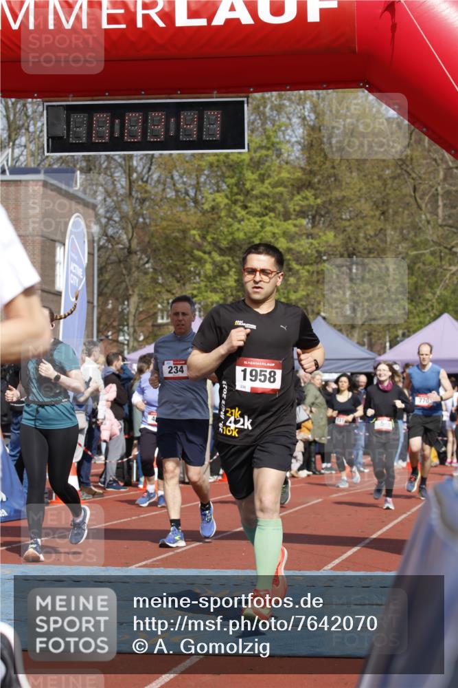 13.04.2025 - Hammer Lauf A. Gomolzig http://msf.ph/oto/7642070 13.04.2025 11:03:46 Ziel 5, 119, 172, 173, 177, 234, 271, 319, 327, 442, 452, 469, 476, 479, 633, 770, 858, 1044, 1151, 1702, 1802, 1837, 1937, 1941, 1958 meine-sportfotos.de