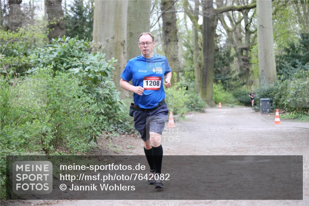 13.04.2025 - Hammer Lauf Jannik Wohlers http://msf.ph/oto/7642082 13.04.2025 12:02:37 Laufen 21, 07, 2003, 15, 1208 meine-sportfotos.de