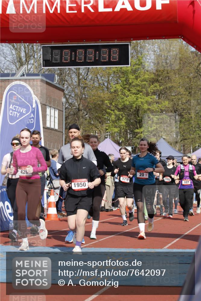 13.04.2025 - Hammer Lauf A. Gomolzig http://msf.ph/oto/7642097 13.04.2025 11:03:37 Ziel 16, 20, 21, 160, 167, 173, 177, 191, 244, 271, 327, 426, 442, 452, 454, 548, 566, 633, 737, 762, 916, 1151, 1208, 1702, 1802, 1891, 1939, 1945, 1950 meine-sportfotos.de
