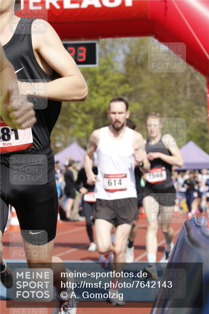 13.04.2025 - Hammer Lauf A. Gomolzig http://msf.ph/oto/7642143 13.04.2025 11:03:23 Ziel 2, 4, 13, 17, 19, 187, 231, 251, 252, 287, 320, 334, 340, 378, 456, 474, 481, 484, 502, 506, 571, 572, 614, 662, 736, 817, 818, 1125, 1331, 1344, 1376, 1948 meine-sportfotos.de