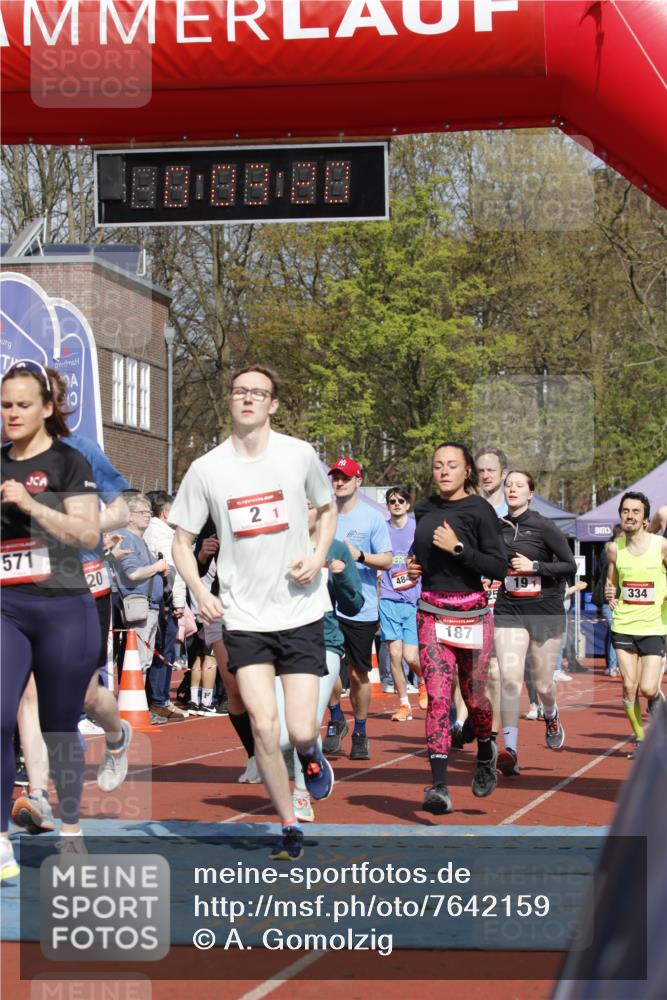 13.04.2025 - Hammer Lauf A. Gomolzig http://msf.ph/oto/7642159 13.04.2025 11:03:19 Ziel 2, 4, 8, 17, 19, 174, 187, 231, 251, 252, 287, 320, 334, 378, 459, 481, 482, 484, 502, 506, 552, 571, 572, 614, 736, 1125, 1331, 1344, 1376, 1772, 1810, 1926, 1948 meine-sportfotos.de