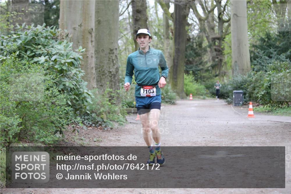 13.04.2025 - Hammer Lauf Jannik Wohlers http://msf.ph/oto/7642172 13.04.2025 12:02:07 Laufen 1103, 233, 238 meine-sportfotos.de