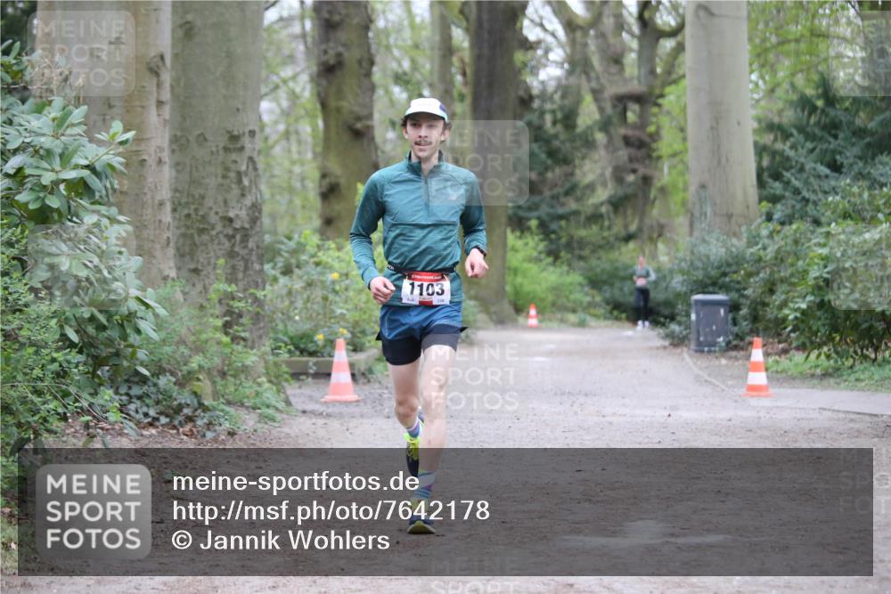 13.04.2025 - Hammer Lauf Jannik Wohlers http://msf.ph/oto/7642178 13.04.2025 12:02:07 Laufen 1103 meine-sportfotos.de