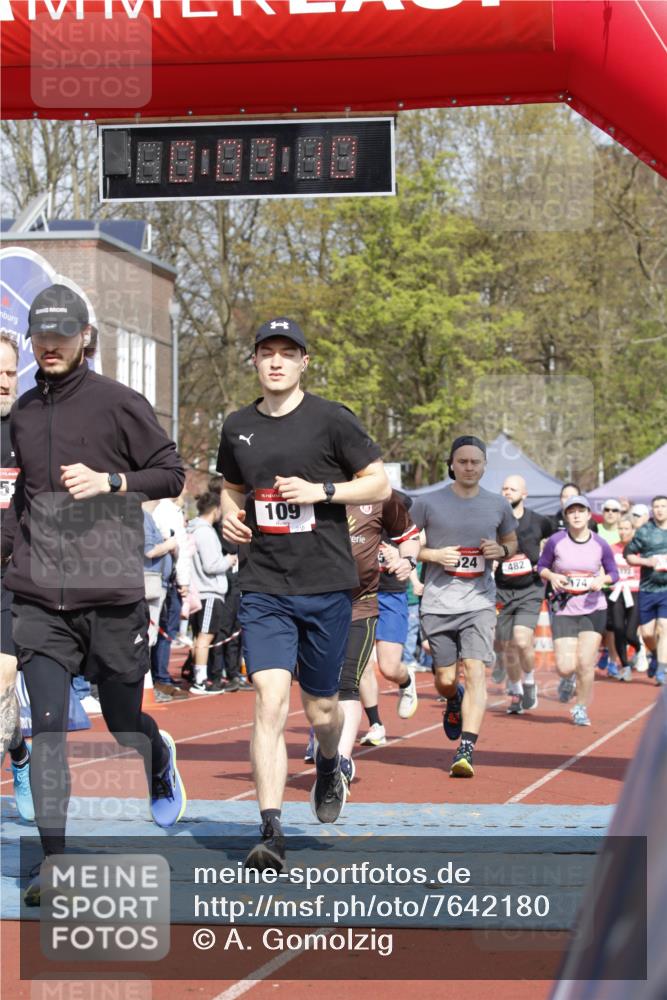 13.04.2025 - Hammer Lauf A. Gomolzig http://msf.ph/oto/7642180 13.04.2025 11:03:10 Ziel 3, 7, 8, 10, 109, 174, 193, 302, 459, 482, 524, 552, 599, 615, 669, 685, 738, 897, 1051, 1086, 1375, 1772, 1776, 1808, 1810, 1897, 1926, 1931 meine-sportfotos.de