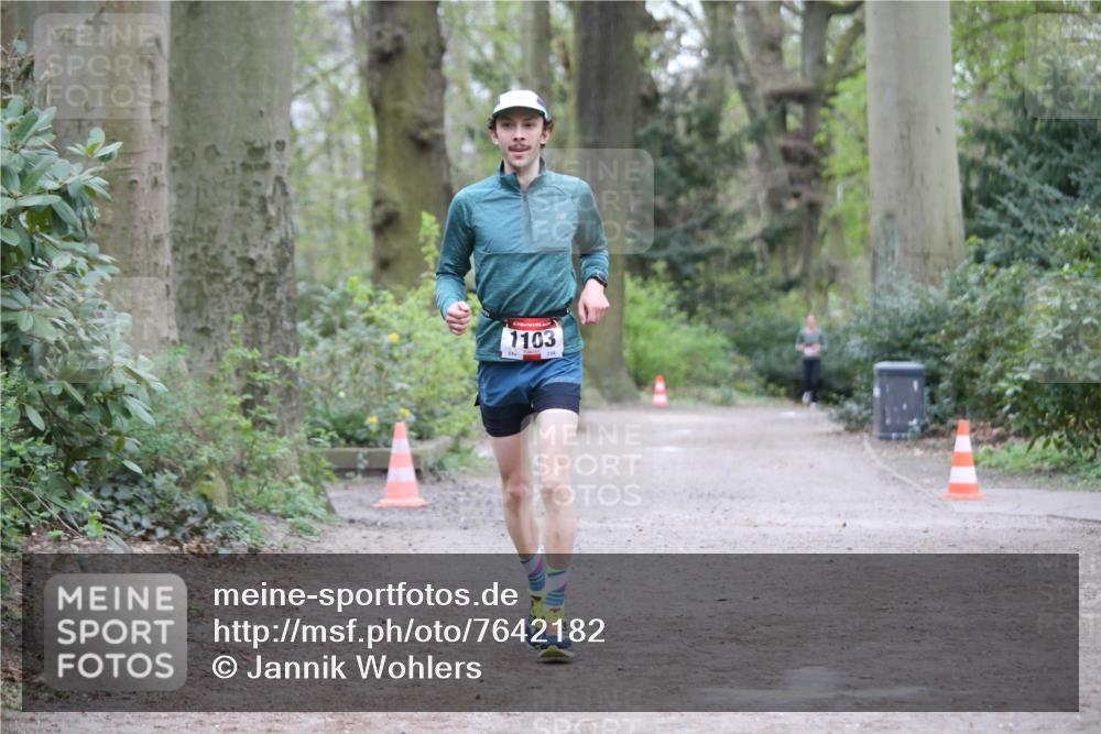 13.04.2025 - Hammer Lauf Jannik Wohlers http://msf.ph/oto/7642182 13.04.2025 12:02:07 Laufen 1103 meine-sportfotos.de