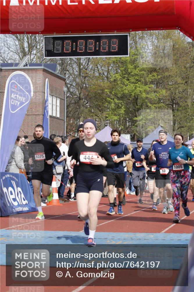 13.04.2025 - Hammer Lauf A. Gomolzig http://msf.ph/oto/7642197 13.04.2025 11:03:02 Ziel 3, 7, 10, 103, 193, 302, 313, 384, 414, 432, 444, 615, 617, 669, 705, 738, 897, 917, 923, 929, 1002, 1086, 1267, 1341, 1375, 1776, 1808, 1819, 1897, 1921, 1931 meine-sportfotos.de