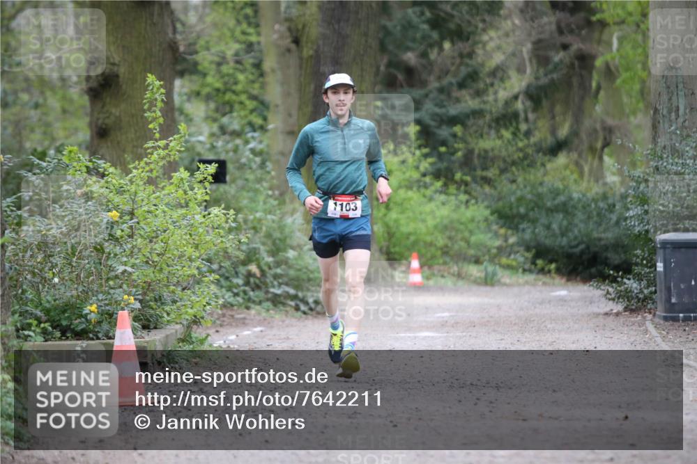 13.04.2025 - Hammer Lauf Jannik Wohlers http://msf.ph/oto/7642211 13.04.2025 12:02:03 Laufen 1103 meine-sportfotos.de