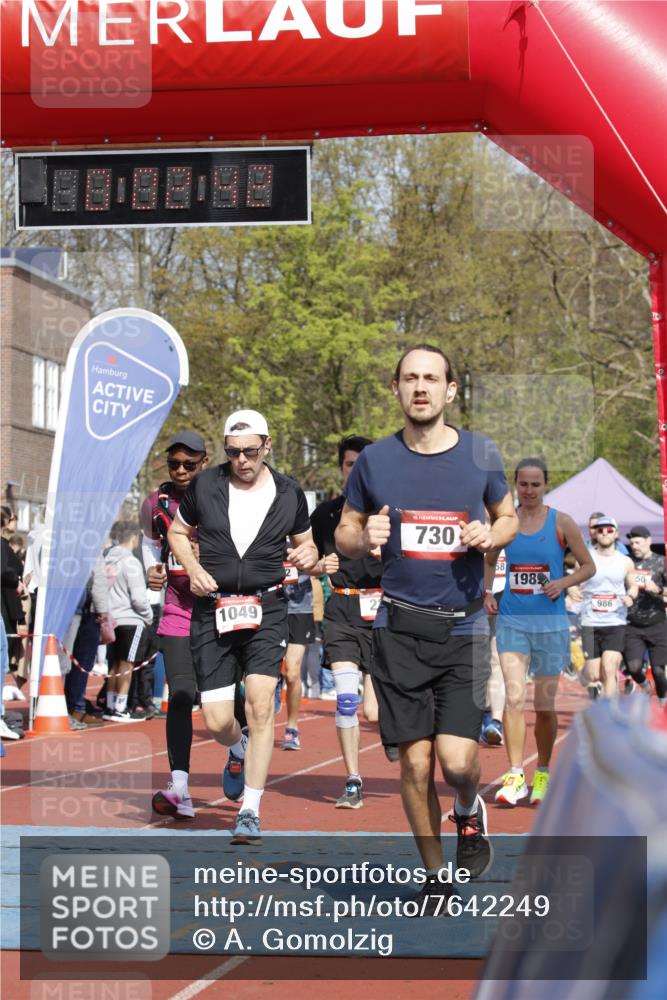 13.04.2025 - Hammer Lauf A. Gomolzig http://msf.ph/oto/7642249 13.04.2025 11:02:42 Ziel 15, 18, 161, 170, 188, 221, 322, 468, 532, 579, 609, 730, 945, 950, 980, 986, 1049, 1139, 1184, 1258, 1784, 1896, 1898, 1940, 1953, 1989 meine-sportfotos.de