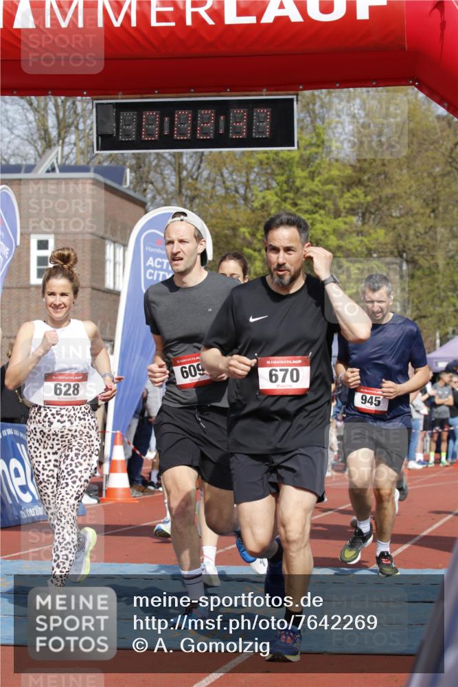 13.04.2025 - Hammer Lauf A. Gomolzig http://msf.ph/oto/7642269 13.04.2025 11:02:36 Ziel 9, 18, 170, 188, 543, 579, 588, 601, 609, 628, 670, 730, 945, 1049, 1139, 1184, 1371, 1898, 1940 meine-sportfotos.de