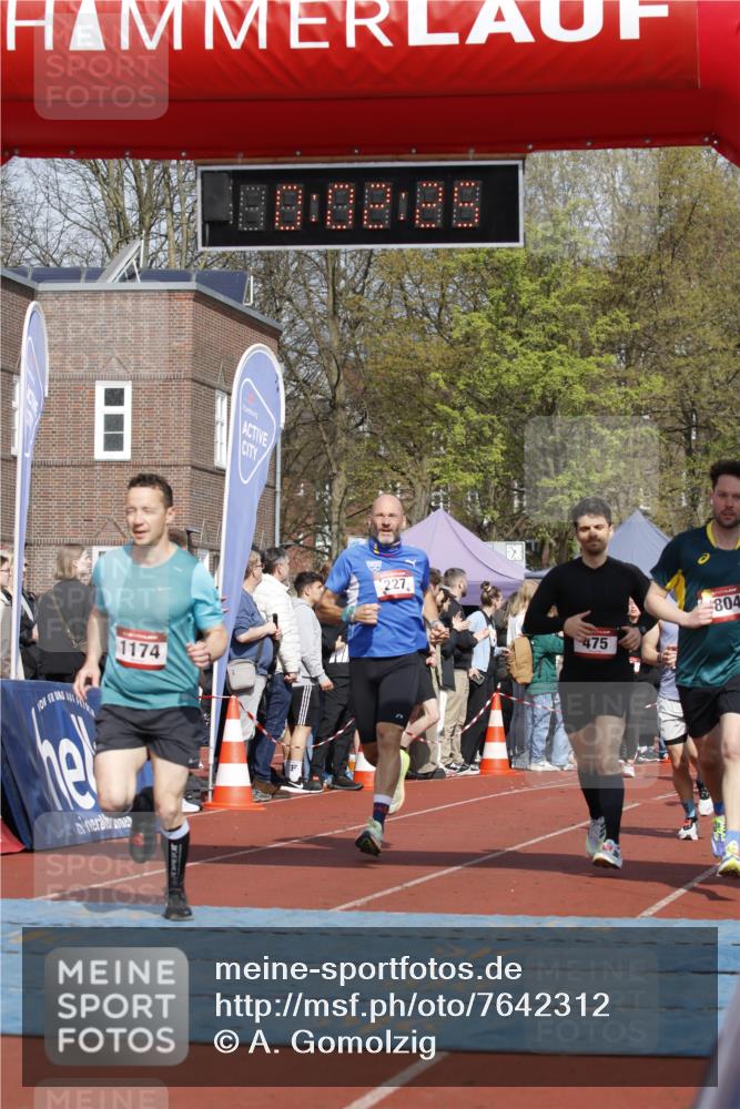 13.04.2025 - Hammer Lauf A. Gomolzig http://msf.ph/oto/7642312 13.04.2025 11:02:24 Ziel 12, 14, 112, 227, 233, 306, 475, 483, 485, 492, 493, 578, 995, 1173, 1174, 1303, 1727, 1783, 1804, 1835, 1923, 1965 meine-sportfotos.de