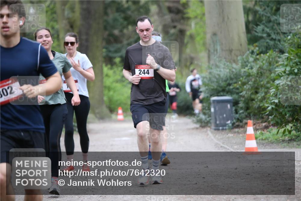 13.04.2025 - Hammer Lauf Jannik Wohlers http://msf.ph/oto/7642320 13.04.2025 12:01:43 Laufen 302, 15, 244 meine-sportfotos.de