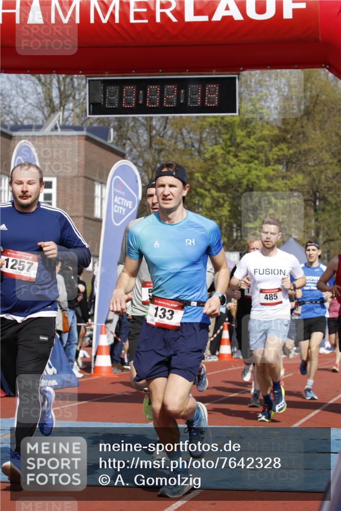 13.04.2025 - Hammer Lauf A. Gomolzig http://msf.ph/oto/7642328 13.04.2025 11:02:17 Ziel 12, 133, 233, 312, 483, 485, 492, 493, 559, 578, 643, 995, 1028, 1044, 1257, 1303, 1727, 1835, 1923, 1965 meine-sportfotos.de
