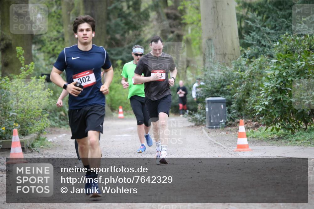 13.04.2025 - Hammer Lauf Jannik Wohlers http://msf.ph/oto/7642329 13.04.2025 12:01:42 Laufen 302 meine-sportfotos.de