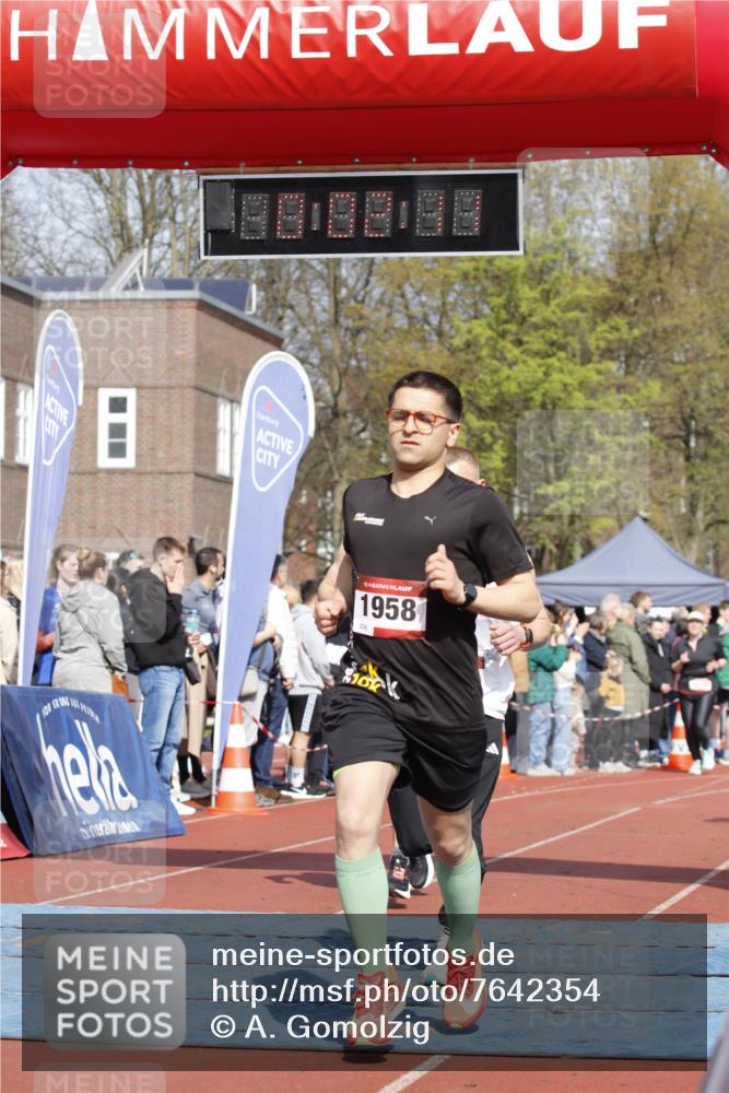13.04.2025 - Hammer Lauf A. Gomolzig http://msf.ph/oto/7642354 13.04.2025 11:02:10 Ziel 312, 452, 633, 643, 698, 770, 1044, 1151, 1257, 1837, 1937, 1958 meine-sportfotos.de