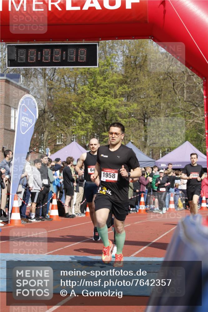 13.04.2025 - Hammer Lauf A. Gomolzig http://msf.ph/oto/7642357 13.04.2025 11:02:09 Ziel 452, 633, 643, 698, 770, 1044, 1151, 1837, 1937, 1958 meine-sportfotos.de