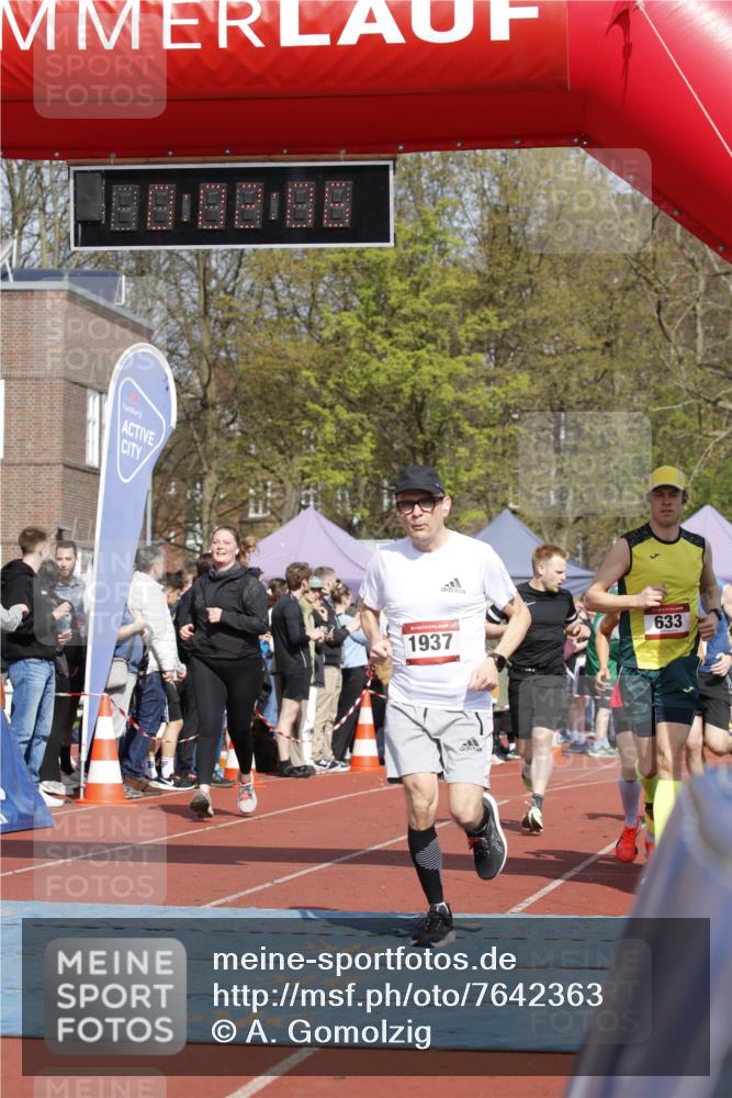 13.04.2025 - Hammer Lauf A. Gomolzig http://msf.ph/oto/7642363 13.04.2025 11:02:05 Ziel 452, 633, 643, 698, 770, 1151, 1837, 1937, 1958 meine-sportfotos.de