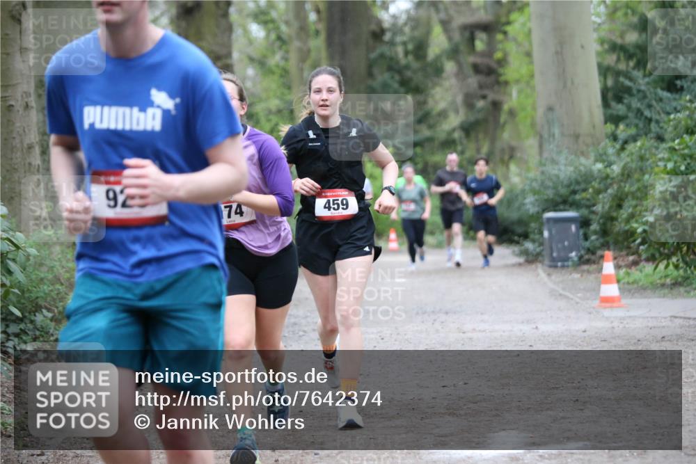 13.04.2025 - Hammer Lauf Jannik Wohlers http://msf.ph/oto/7642374 13.04.2025 12:01:35 Laufen 92, 74, 459 meine-sportfotos.de