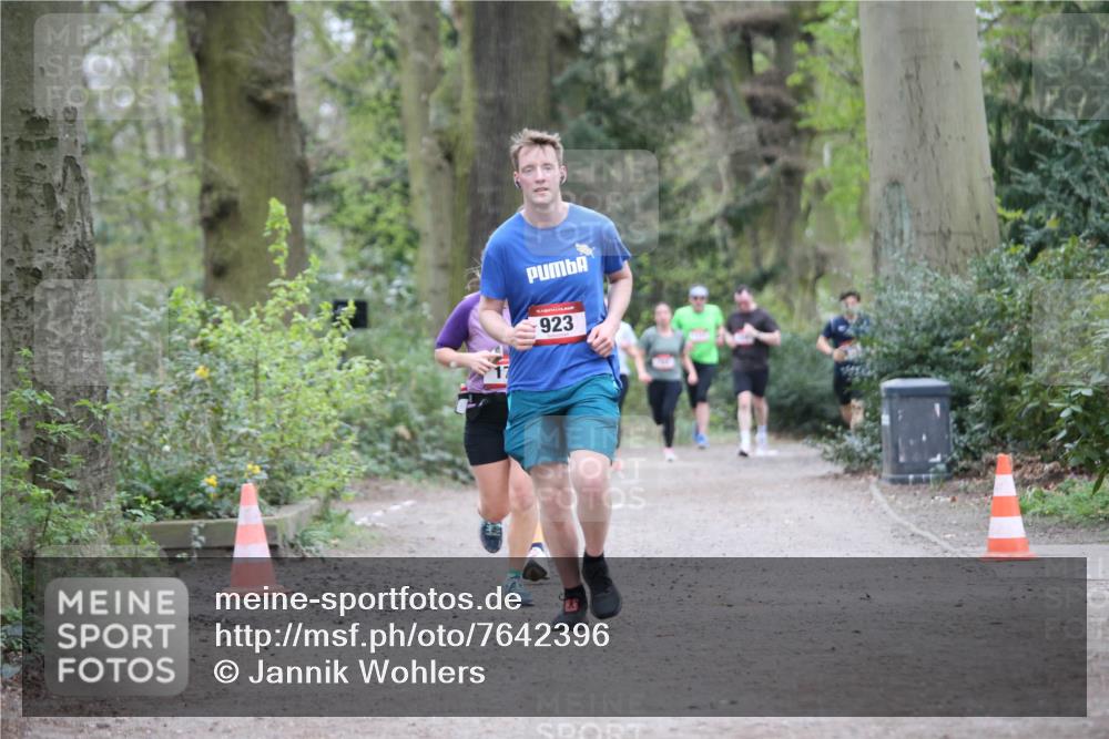 13.04.2025 - Hammer Lauf Jannik Wohlers http://msf.ph/oto/7642396 13.04.2025 12:01:32 Laufen 923 meine-sportfotos.de
