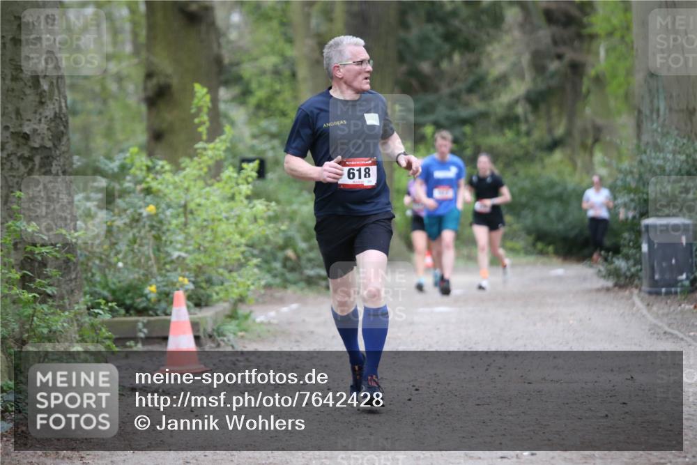 13.04.2025 - Hammer Lauf Jannik Wohlers http://msf.ph/oto/7642428 13.04.2025 12:01:25 Laufen 618 meine-sportfotos.de