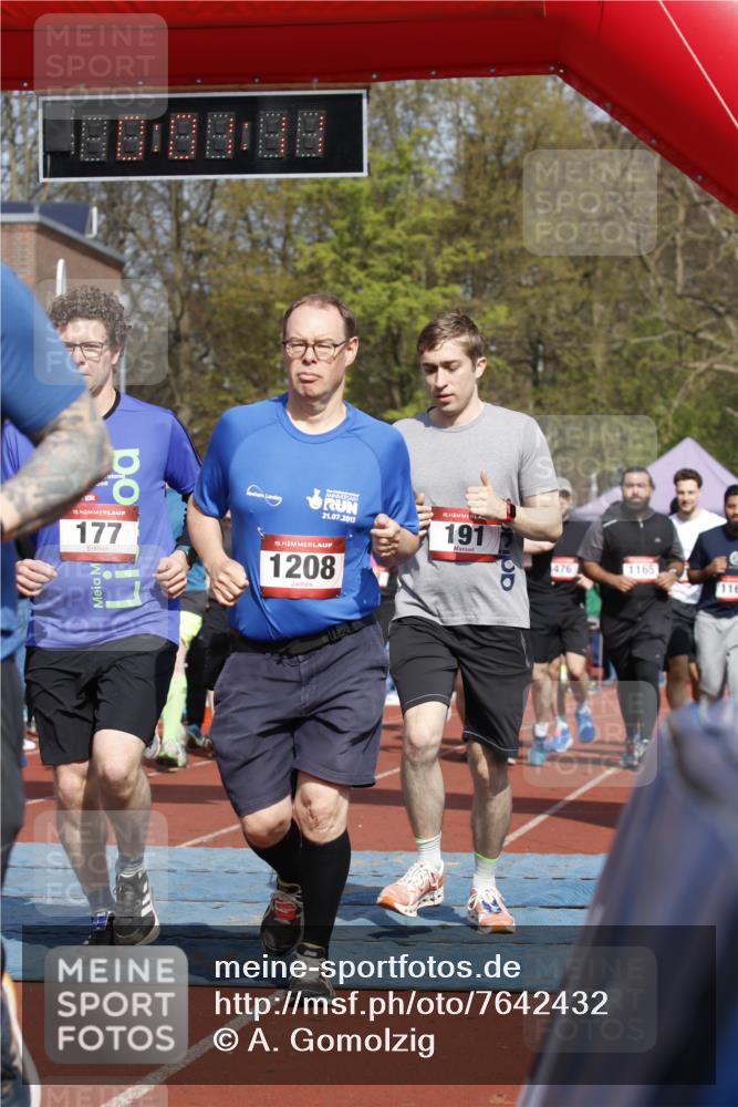 13.04.2025 - Hammer Lauf A. Gomolzig http://msf.ph/oto/7642432 13.04.2025 11:01:11 Ziel 2, 20, 21, 109, 119, 138, 160, 167, 177, 187, 191, 229, 231, 234, 244, 252, 271, 319, 327, 433, 434, 442, 456, 474, 476, 479, 502, 548, 566, 604, 737, 762, 858, 916, 1165, 1166, 1167, 1208, 1310, 1702, 1802, 1939, 1945, 1950 meine-sportfotos.de