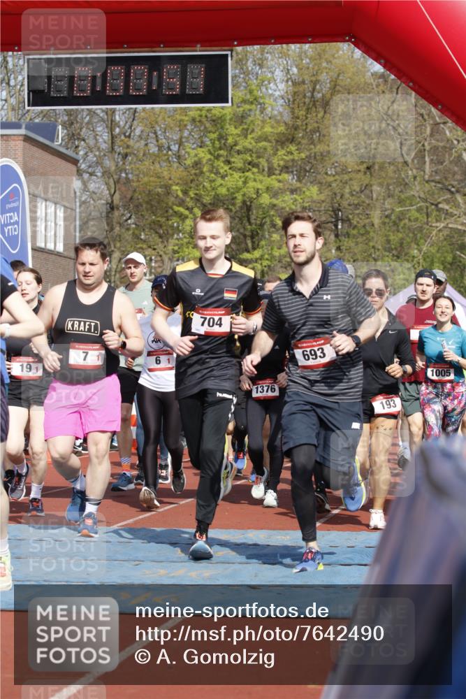 13.04.2025 - Hammer Lauf A. Gomolzig http://msf.ph/oto/7642490 13.04.2025 11:00:51 Ziel 1, 3, 4, 6, 7, 8, 9, 10, 15, 19, 103, 161, 170, 174, 178, 193, 232, 273, 302, 313, 322, 414, 432, 444, 459, 468, 514, 524, 532, 552, 579, 599, 615, 617, 654, 693, 704, 736, 738, 874, 917, 923, 929, 950, 980, 1051, 1258, 1341, 1375, 1376, 1776, 1784, 1819, 1896, 1897, 1899, 1900, 1921, 1930, 1931, 1940, 1946, 1947, 1951, 1953, 1954 meine-sportfotos.de