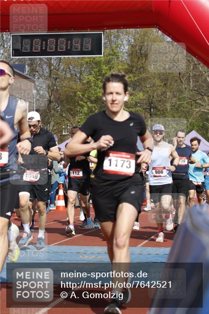 13.04.2025 - Hammer Lauf A. Gomolzig http://msf.ph/oto/7642521 13.04.2025 11:00:40 Ziel 12, 14, 18, 112, 133, 188, 218, 221, 227, 233, 306, 312, 322, 468, 475, 483, 485, 492, 493, 559, 588, 601, 609, 628, 643, 654, 670, 730, 945, 950, 986, 995, 1028, 1044, 1049, 1139, 1173, 1174, 1184, 1257, 1303, 1371, 1727, 1783, 1804, 1835, 1837, 1896, 1923, 1946, 1947, 1965, 1989 meine-sportfotos.de