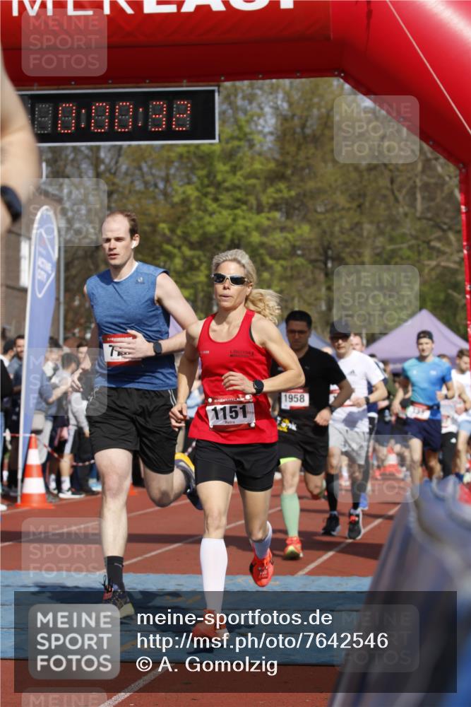 13.04.2025 - Hammer Lauf A. Gomolzig http://msf.ph/oto/7642546 13.04.2025 11:00:31 Ziel 13, 16, 17, 133, 227, 233, 312, 334, 340, 452, 481, 485, 492, 493, 559, 614, 633, 643, 770, 1028, 1044, 1151, 1257, 1835, 1837, 1923, 1926, 1937, 1948, 1958, 1965 meine-sportfotos.de